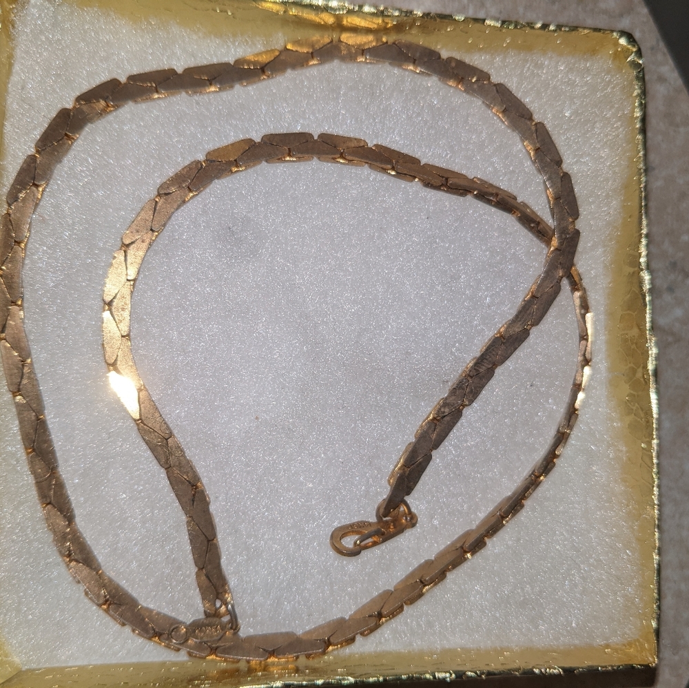 Stuff - Picture 2 of 16